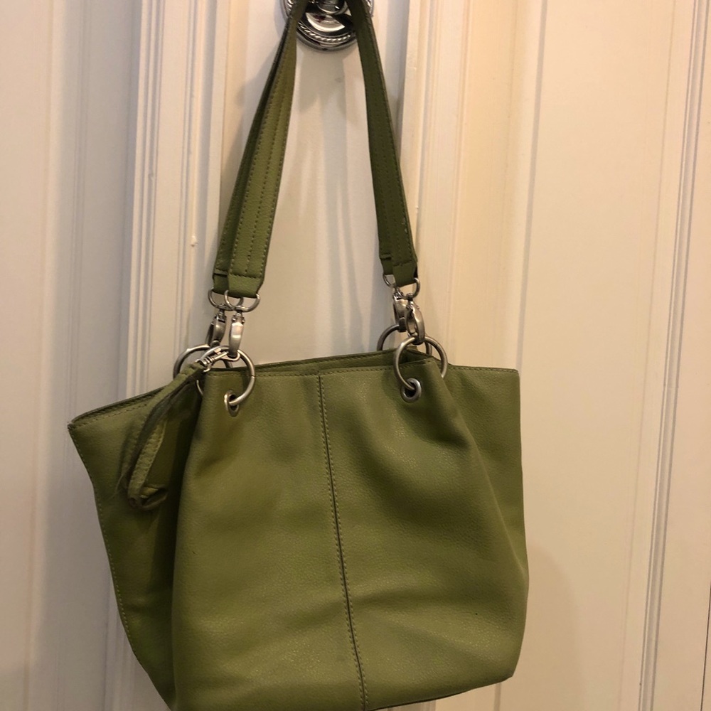 NINE WEST Soft functional & Beautiful Green Leather! Simply Perfect! 💖 Purse